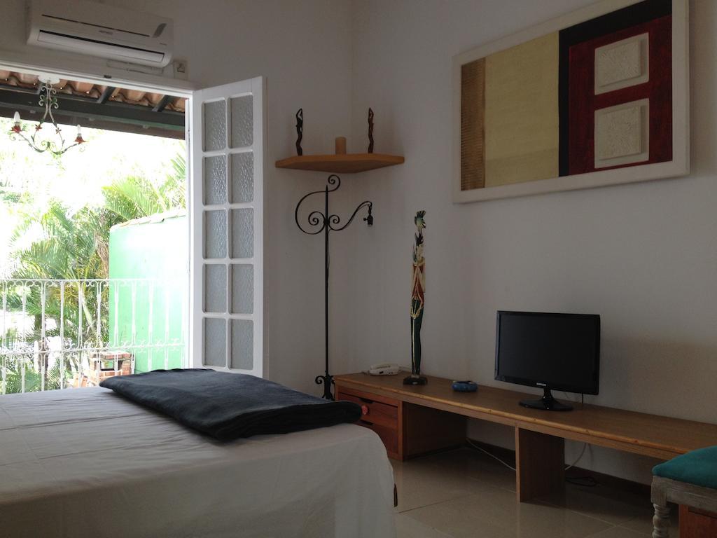 Guest house Quebra Mar 3*